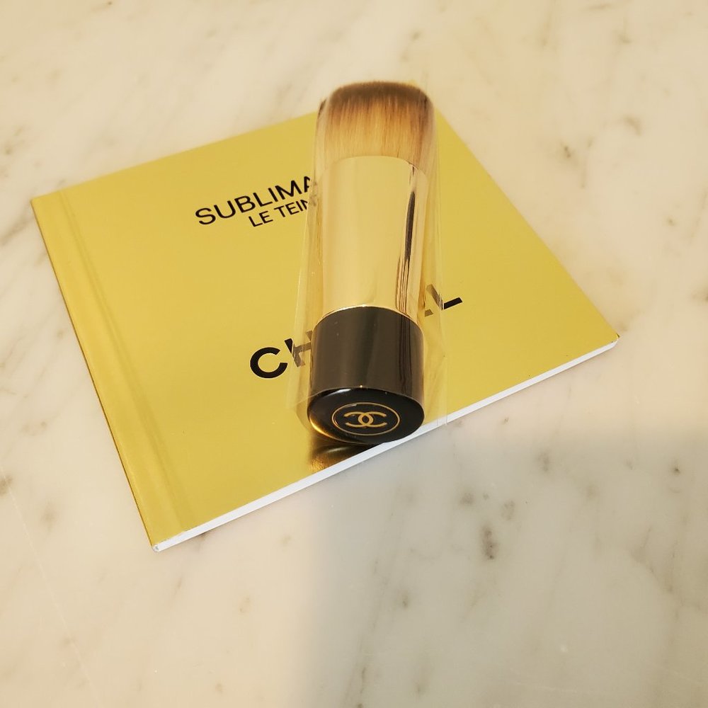Chanel foundation brushes